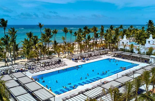 Riu Palace Punta Cana pool